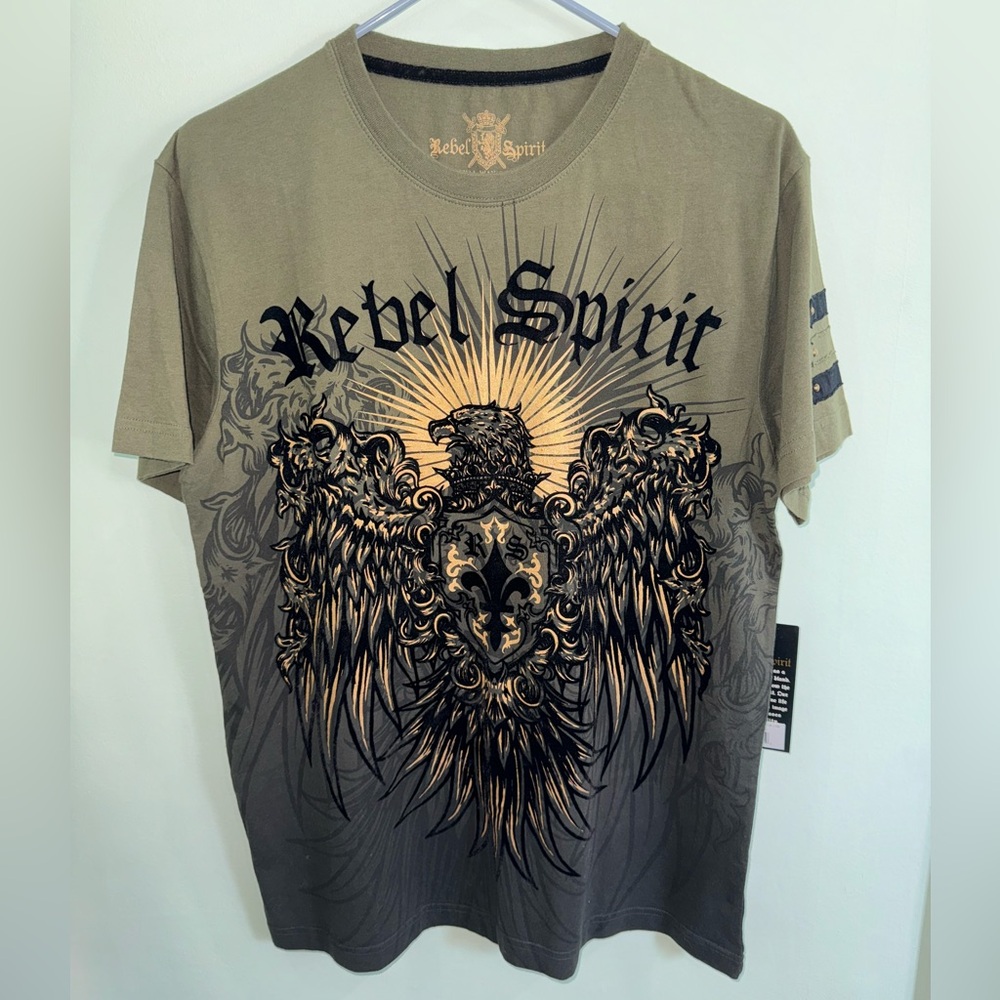 New men’s Rebel Spirit t shirt size Large green/black/gold